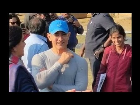 Photos- लाल सिंह चड्ढा फिल्म से आमिर खान का नया लुक वायरल- फोटो में क्लीन शेव आए नजर