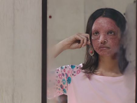 'छपाक' बॉक्स ऑफिस- ओपनिंग कलेक्शन पर दिखेगा विवादों का असर, फिल्म को लेकर बढ़ा क्रेज!