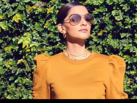 सोनम कपूर के 'नेपोटिज्म' ट्विट पर भड़के हिना खान के बॉयफ्रैंड रॉकी, दिया करारा जवाब