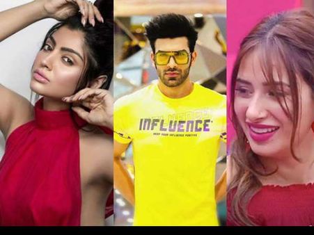 BB13: पारस की गर्लफ्रेंड ने उठाया माहिरा की मां पर सवाल, कहा- आपकी बेटी को Kiss कर रहा है