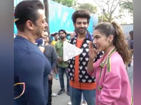 सारा अली खान ने गजब की अदाओं से सलमान खान को कहा-'अदाब', 'भाई' ने लगा लिया गले-वीडियो वायरल