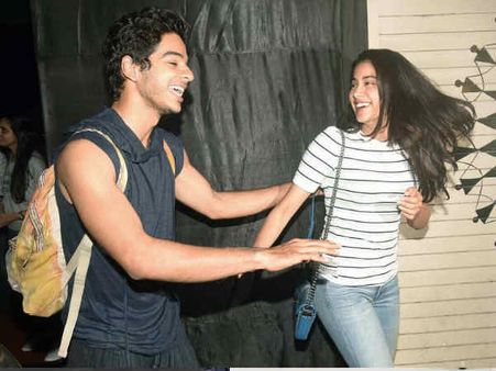 इशान खट्टर की इस हरकत से परेशान हो चुकी थीं जान्हवी कपूर, हो गया ब्रेकअप