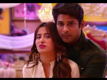 कोरोना के कहर के बीच 