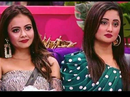 रश्मि देसाई- देवोलीना की टूट गई Bigg Boss दोस्ती, ट्वीट पर निकाली भड़ास- तू आयी क्यों नहीं !