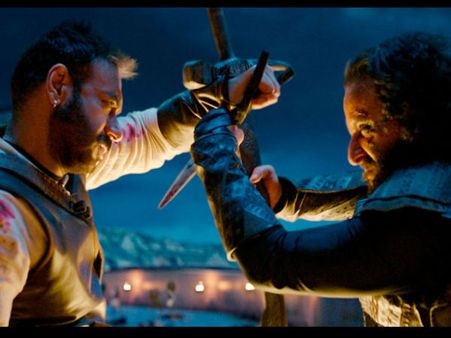 अजय देवगन की तानाजी 2020 Box Office की सबसे बड़ी फिल्म, करोड़ों का तगड़ा रिकॅार्ड !