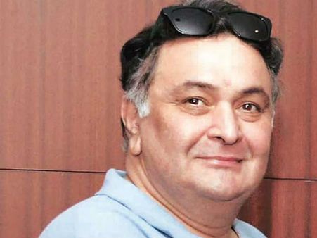 लॉकडाउन पर यूजर्स ने ऋषि कपूर से पूछा- दारू का कोटा फुल है ना चिंटू चाचा, मिला कड़क जवाब!