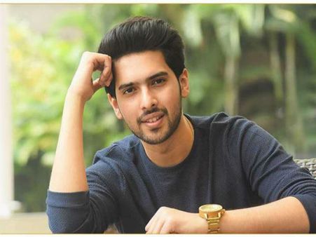 डिप्रेशन में सिंगर अरमान मलिक, इंस्टाग्राम से डिलीट किए सारे पोस्ट, लिखा- सहन नहीं होता