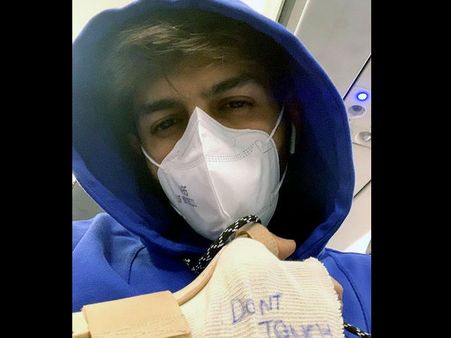VIDEO कार्तिक आर्यन पर कोरोना का खौफ, मास्क के साथ दिखाया भूल भुलैया शूटिंग का नजारा