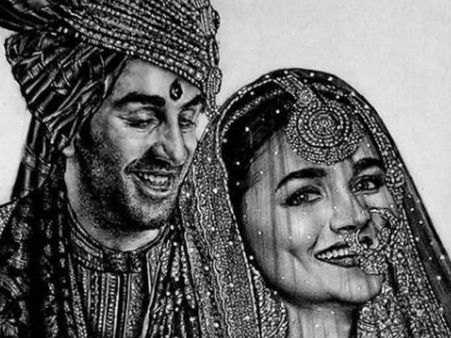 लॅाक डाउन में खूबसूरत दुल्हन बनीं आलिया- रणबीर के साथ शादी की पहली तस्वीर, धड़ल्ले से Viral