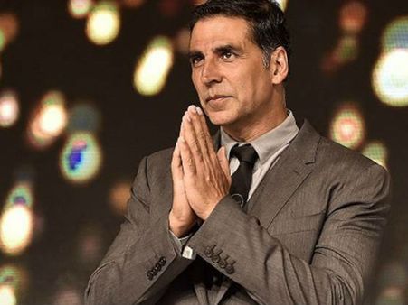 महादानी अक्षय कुमार के सोशल मीडिया पर 10 करोड़ फॉलोअर्स पार-टॉप पर सलमान खान- ये एक्टर सबसे पीछे