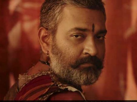 बाहुबली डायरेक्टर राजामौली ने ऑस्कर विनिंग पैरासाइट को लेकर ऐसा क्या कह दिया कि ट्विटर पर लगी क्लास