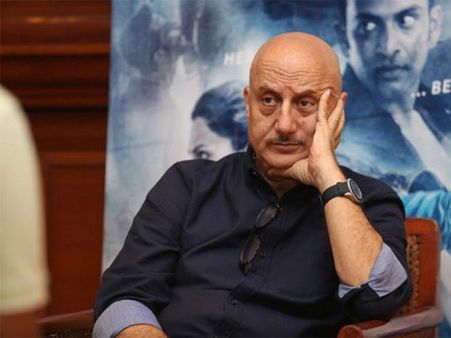 अनुपम खेर ने सुशांत सिंह राजपूत केस पर तोड़ी चुप्पी, जारी किया वीडियो- कहा, 'फैसला तो होना चाहिए'