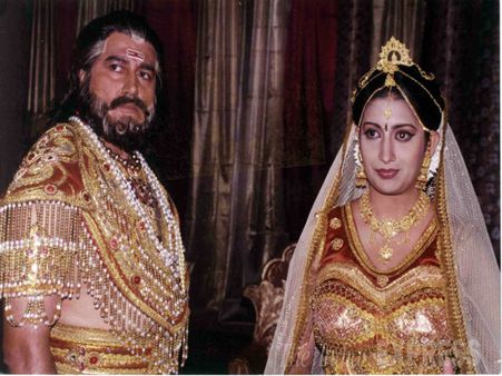 दूरदर्शन के रामायण की TRP तोड़ने के लिए जब मंत्री 'स्मृति ईरानी' बनीं सीता, तस्वीरें वायरल