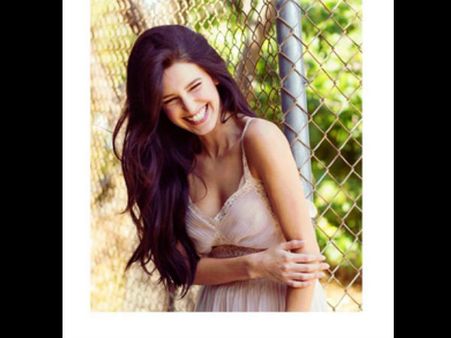 MMS स्कैंडल का शिकार हुईं कैटरीना कैफ की बहन इसाबेल, आग लगा देंगी ये बवाल तस्वीरें