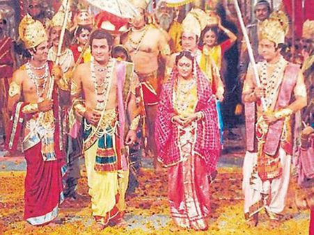 सीता दीपिका ने खोला 'रामायण' का राज, 300 लोगों के बीच गर्मी में शूटिंग, आखिरी दिन बुरा हाल !