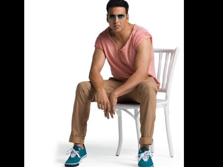 अक्षय कुमार ने फैंस को दी लॉकडाउन पर 