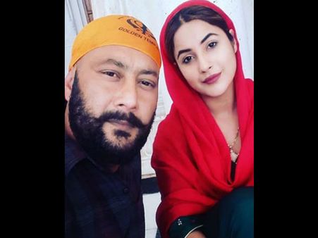शहनाज गिल के पिता संतोष सिंह सुख पर रेप केस- बंदूक दिखाकर दुष्कर्म करने का आरोप