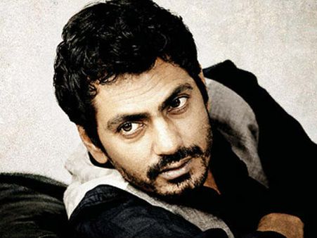 भाई पर भतीजी द्वारा लगाए गए यौन शोषण के आरोप पर आया नवाजुद्दीन सिद्दीकी का रिएक्शन- 'नो कमेंट'