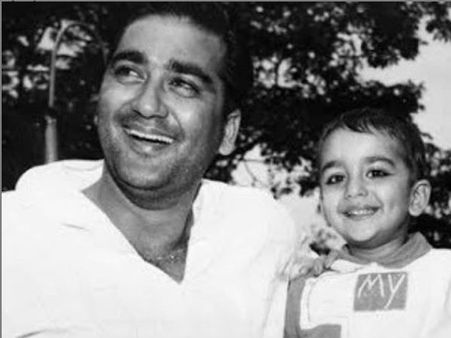 पिता सुनील दत्त की याद में संजय दत्त का इमोशनल पोस्ट, बेटी त्रिशाला ने लिखा- 'हैप्पी बर्थडे दादाजी'