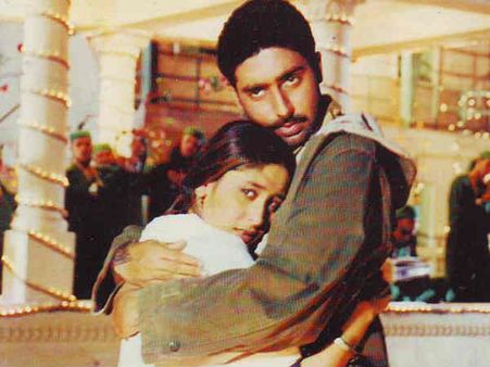 अभिषेक बच्चन के करियर के 20 साल - पहली शूटिंग देखने पहुंचे 2000 लोग, लगातार दी 17 फ्लॉप फिल्में