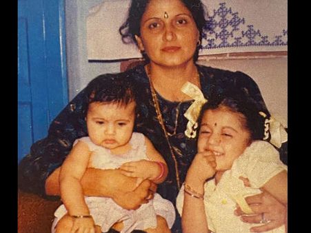 तापसी पन्नू ने साझा की बचपन की तस्वीर- थ्रोबैक Photo तेजी से वायरल
