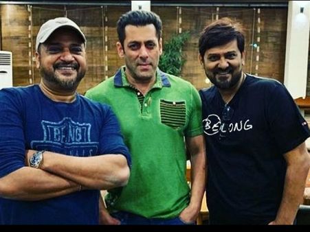 संगीतकार वाजिद खान के निधन पर रोया बॅालीवुड, अमिताभ बच्चन ने कहा- दुखी हूं, यकीन नहीं होता