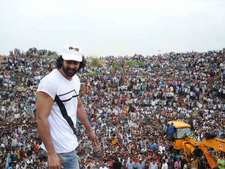 प्रभास की फिल्म बाहुबली के निर्माताओं ने साझा की यादें- जानिए 6 जुलाई 2013 क्यों है खास