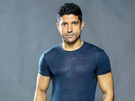 लीडिंग मैगजीन के कवर पर 