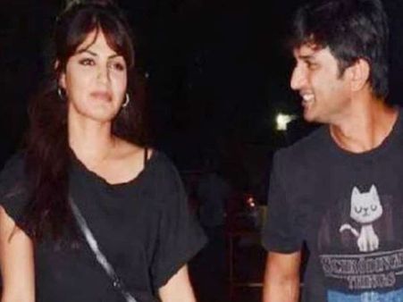 रिया चक्रवर्ती ने किया था सुशांत सिंह राजपूत का मोबाइल नंबर ब्लॉक, कॉल डिटेल्स से खुलासा !