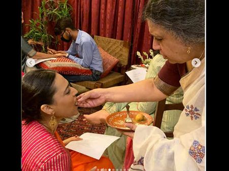 स्वरा भास्कर के घर में बजीं शहनाईयां, झूम कर नाचीं एक्ट्रेस, देखिए तस्वीरें