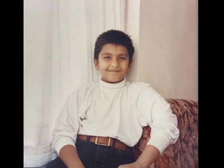 रणवीर सिंह ने फैंस के लिए साझा की बचपन की तस्वीर- मजेदार कैप्शन आपका दिल जीत लेगा