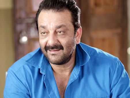फैंस के लिए बुरी खबर,अस्पताल के सोर्स ने किया कंफर्म संजय दत्त को 4 स्टेज का लंग कैंसर !
