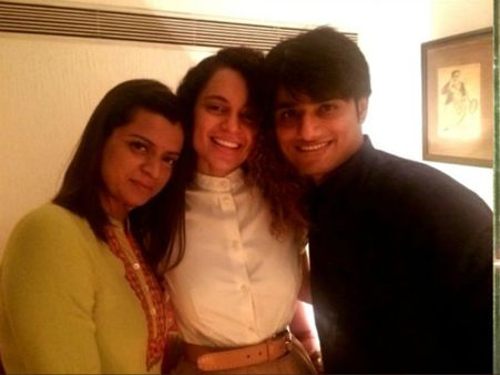 सुशांत सिंह राजपूत के दोस्त संदीप सिंह के साथ कंगना रनौत की पुरानी तस्वीर वायरल- लोगों ने पूछे सवाल