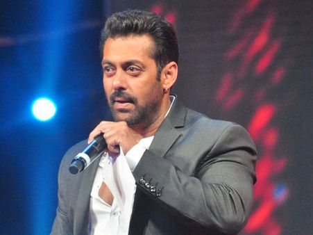 अक्षय कुमार और आमिर खान से अलग है सलमान खान का फैसला- फिल्म शूटिंग नहीं करेंगे शुरु!