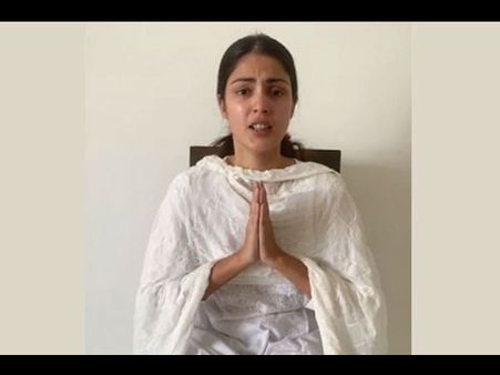 सुशांत केस में रिया चक्रवर्ती का सुप्रीम कोर्ट में नया हलफनामा-