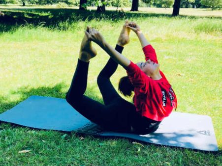 ट्रोलिंग के बीच वायरल हुई कंगना रनौत की योगा तस्वीर- अभिनेत्री ने लिख डाली ये बात