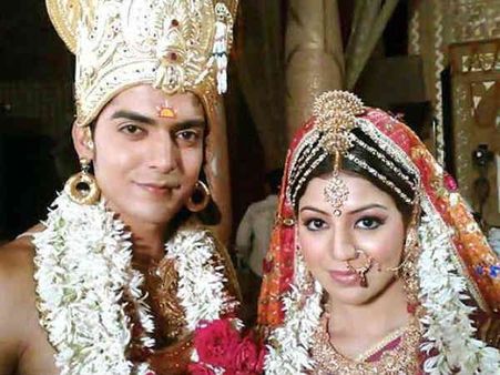 रामायण के राम सीता - गुरमीत चौधरी, देबिना बनर्जी कोरोना पॉज़िटिव