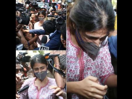 रिया चक्रवर्ती के साथ हुई धक्का-मुक्की पर बॉलीवुड स्टार्स भड़के, बताया शर्मनाक