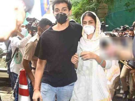 जेल में बीतेगी रिया चक्रवर्ती की आज की रात, कोर्ट में सुनवाई कल- 14 दिन हिरासत में शौविक