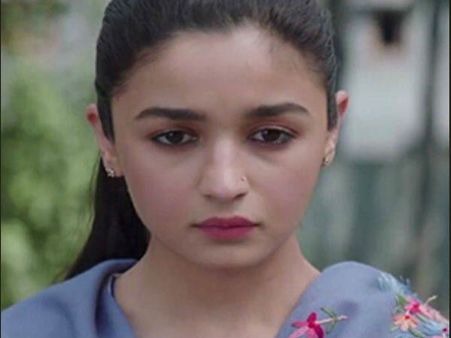 आलिया भट्ट ने मांगा हाथरस की बिटिया के लिए इंसाफ, 