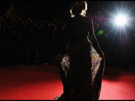 मुुंबई पुलिस ने किया सेक्स रैकेट का भंडाफोड़, टीवी सीरियल की तीन हीरोइनें भी शामिल