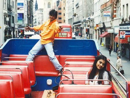 25 साल बाद DDLJ ने बनाया एक और रिकॉर्ड, लंदन में स्थापित होगी कांस्य की मूर्ति