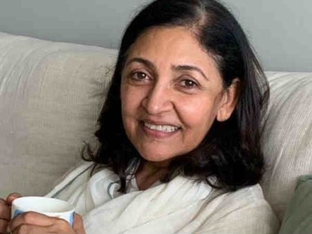 एक्ट्रेस दीप्ति नवल दिल का दौरा पड़ने के बाद अस्पताल में थीं भर्ती, करवाई एंजियोप्लास्टी