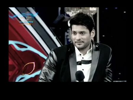 Bigg Boss 14 Video : सलमान को देख सिद्धार्थ शुक्ला पर भड़की गौहर, बोला- गली का गुंडा