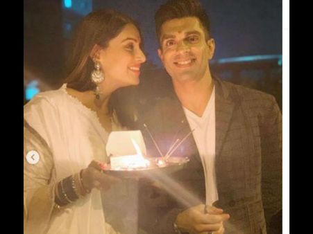 बिपाशा बसु ने करवा चौथ पर शेयर की रोमांटिक Photo, बताया- करण सिंह ग्रोवर भी रखते हैं व्रत