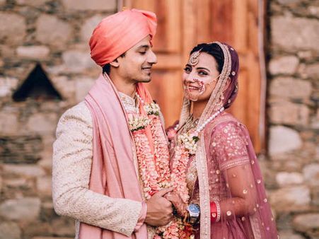 'मिर्जापुर' के रॉबिन प्रियांशु पेनयुली ने वंदना जोशी से रचाई शादी, वायरल हुईं शानदार तस्वीरें