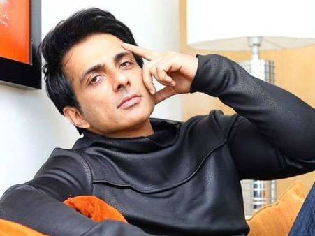 सोनू सूद को बनाया निर्वाचन आयोग ने पंजाब का राज्य ‘आइकन’, फैंस हुए खुश