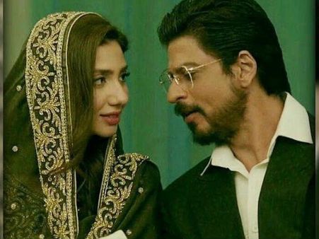 शाहरुख खान की 'रईस' अभिनेत्री निकलीं कोरोना पॉजिटिव, पोस्ट करते हुए दी ये चेतावनी