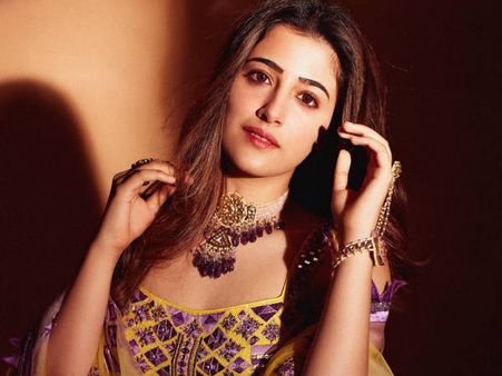 कृति सैनन की बहन नूपुर सैनन को लॉन्च करेगें जैकी भगनानी- जबरदस्त डेब्यू की तैयारी!