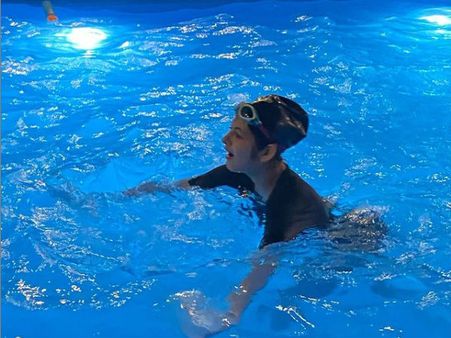 स्विमिंग पूल में छाया 'बजरंगी भाईजान' की मुन्नी का नया लुक, लेटेस्ट तस्वीर देख फैंस के उड़े होश